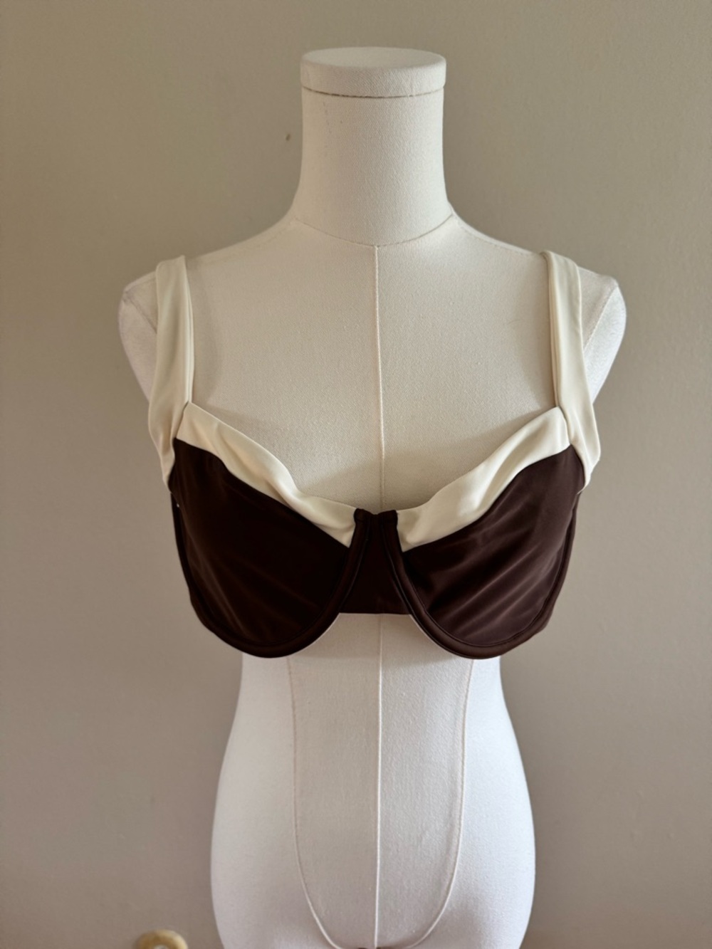 NWT Abercrombie and Fitch Two Tone Bikini Top